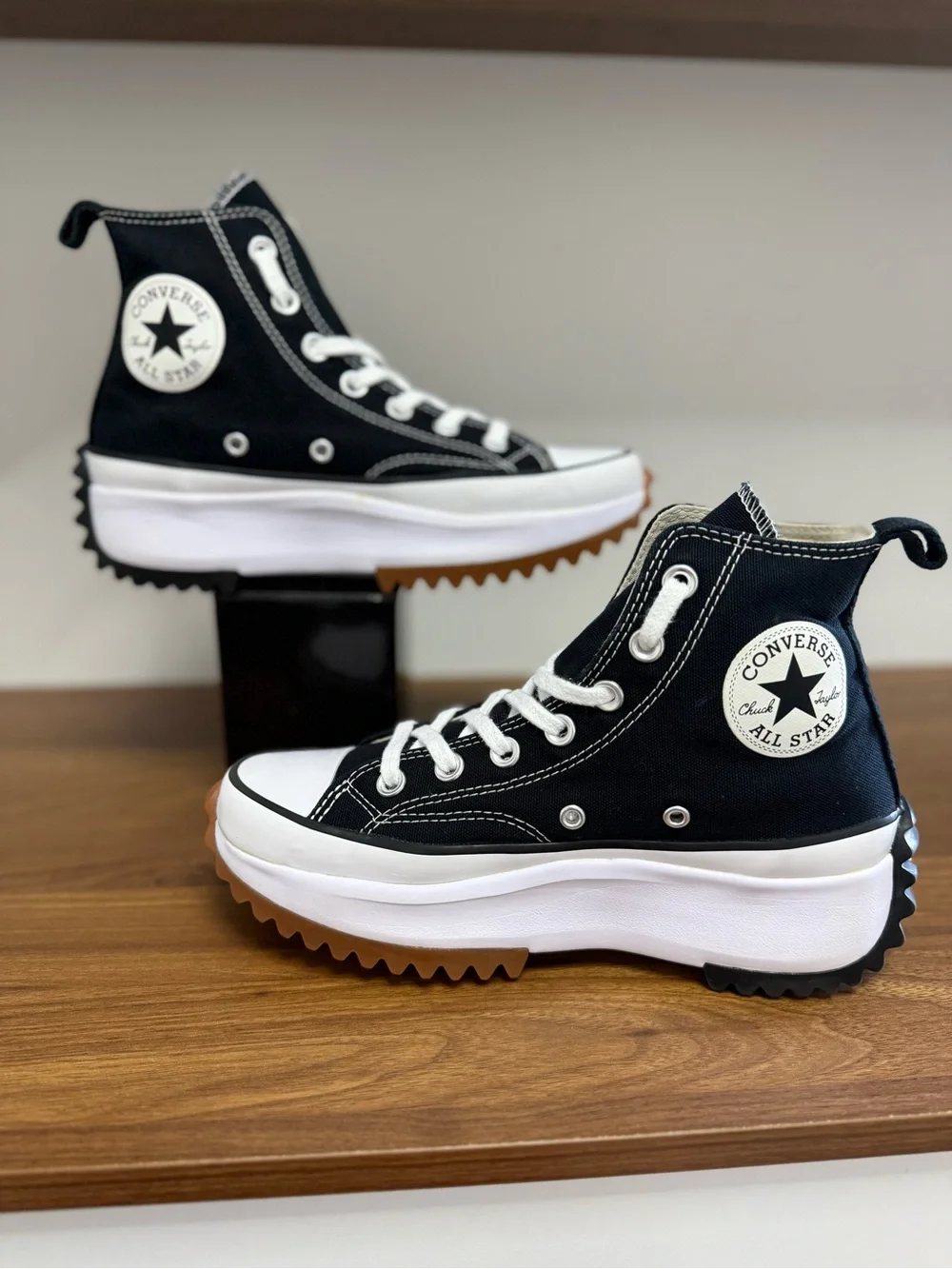 Converse Run Star Hike High Top Platform Sneakers Black Size 6.5 - Picture 4 of 13